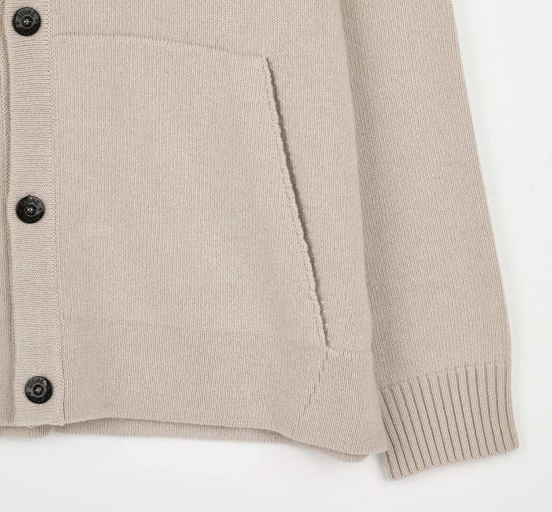 [S급] 스톤 아일랜드 질롱 울 니트 가디건 스투코 판매합니다!!! 상품이미지5