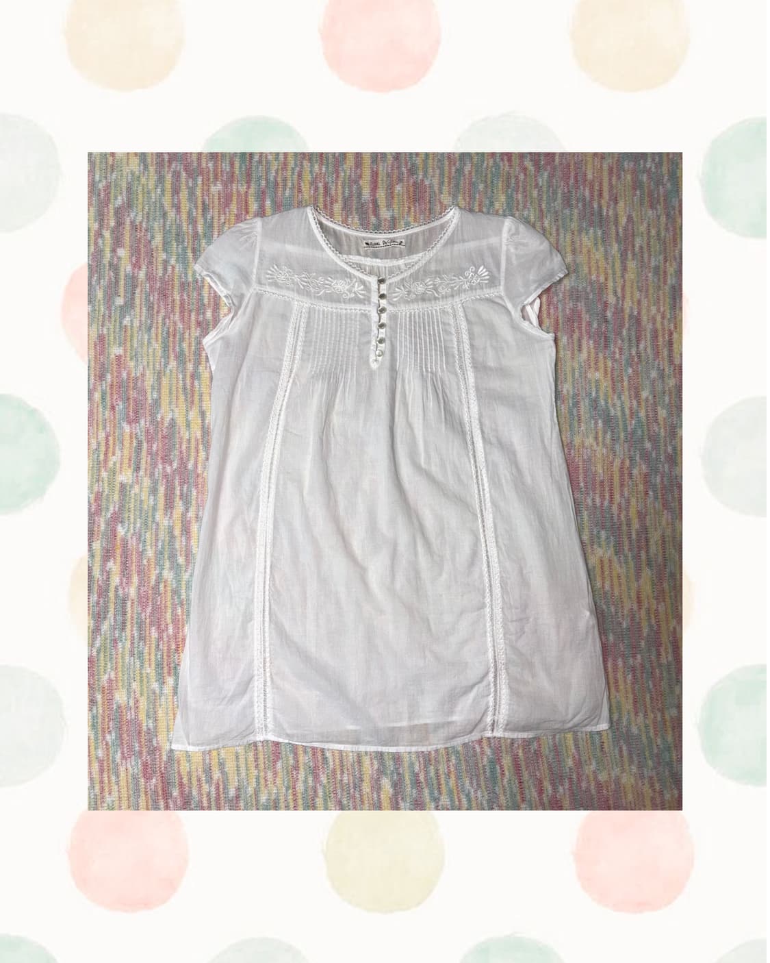 화이트 반소매 자수 블라우스 상품이미지1