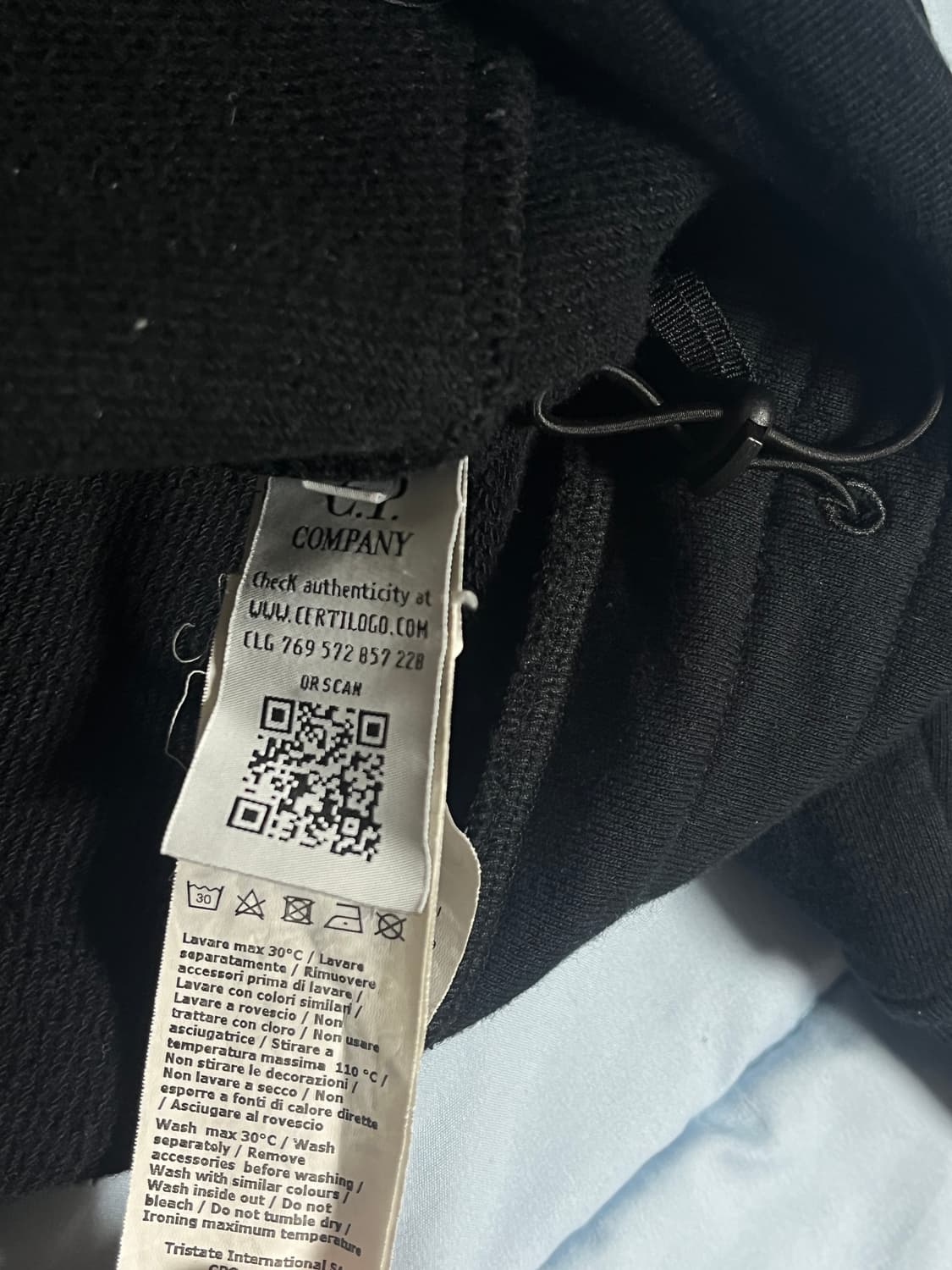 CP컴퍼니 블랙 맨투맨 상품이미지4