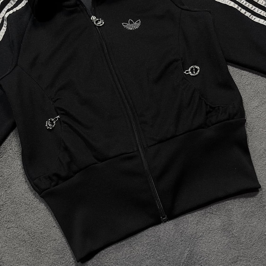 아디다스 블랙실버 빅로고 큐빅져지 상품이미지4