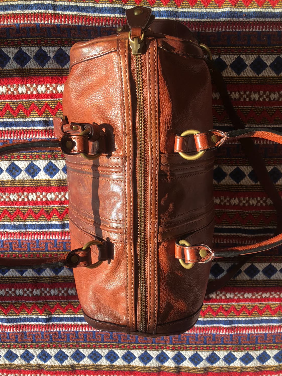 프라이 브라운 레더 보스턴백 상품이미지3