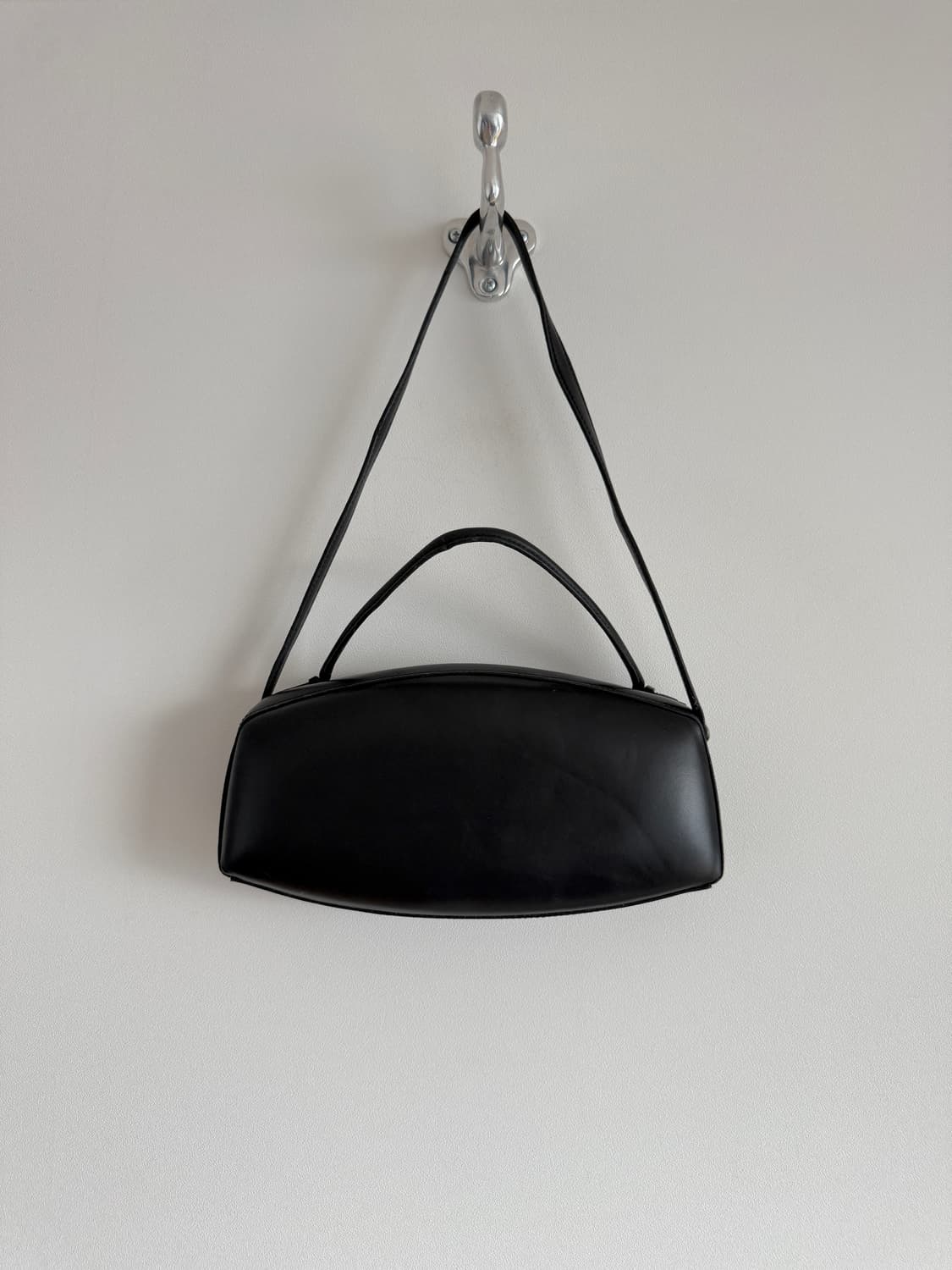 아카이브앱크(Archivepke) 레더 프레임 숄더백 상품이미지1