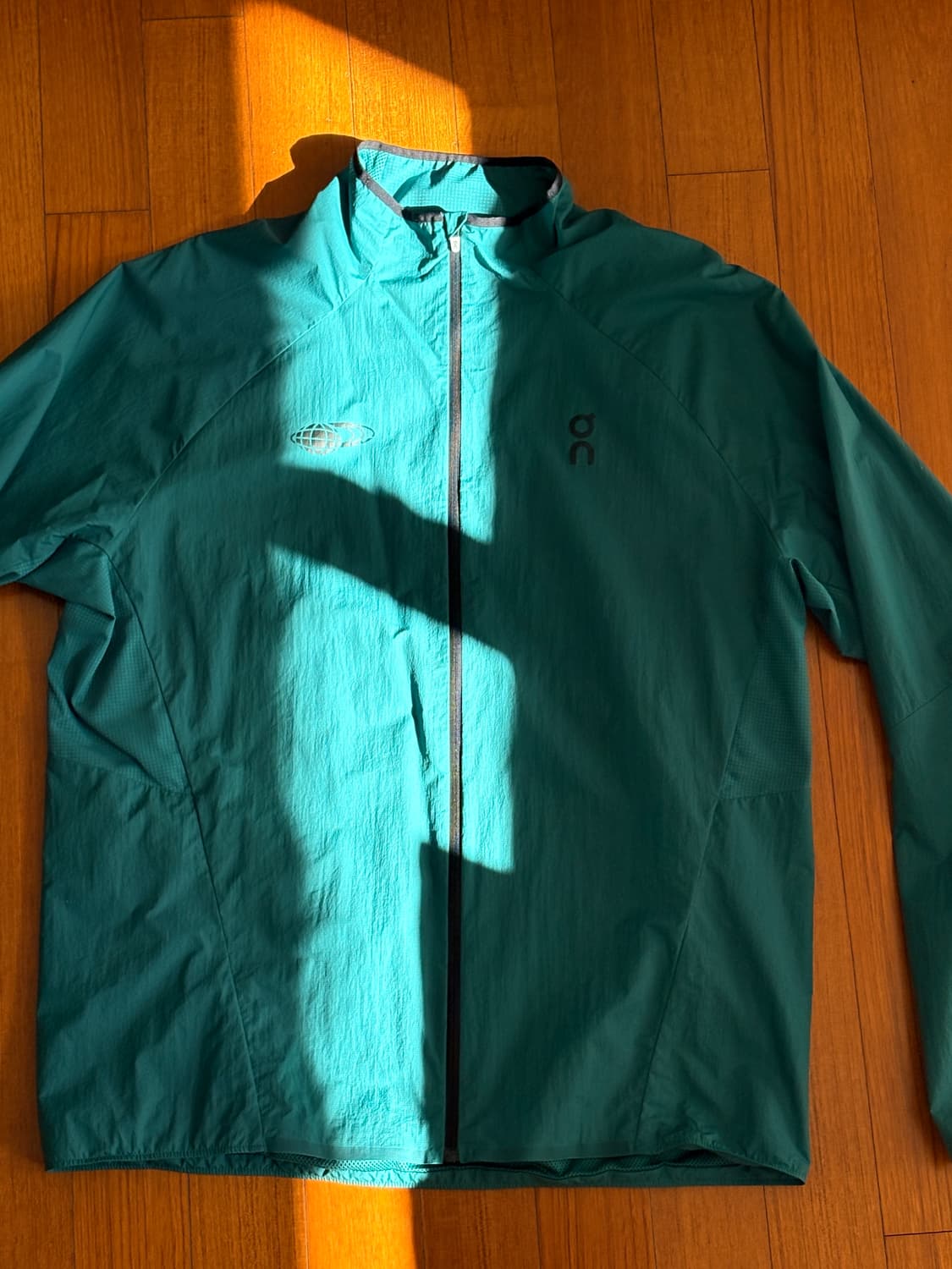 (S) 온러닝 x Beams 빔즈 트랙자켓 상품이미지4