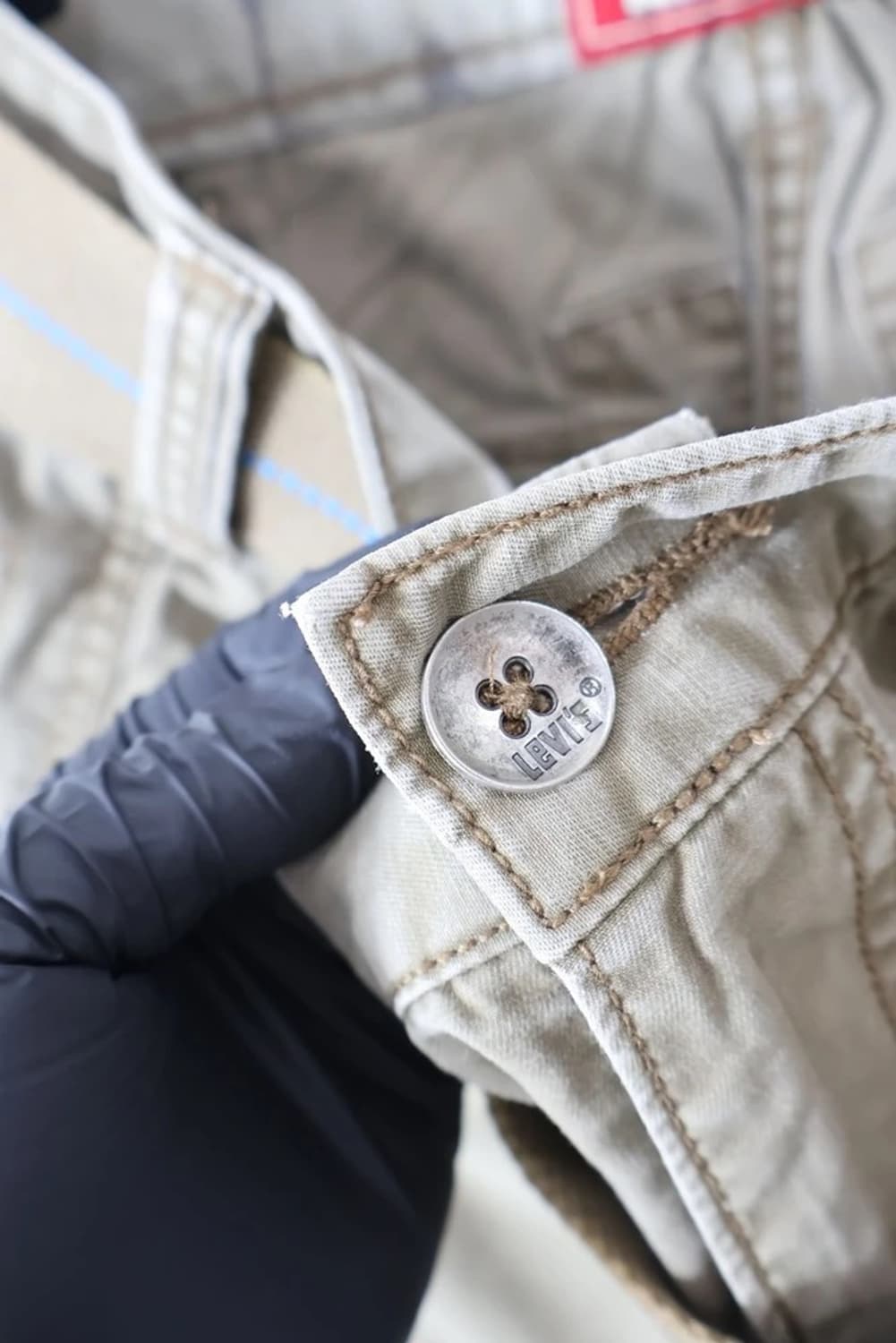 Levi’s Beige Cargo Shorts 상품이미지6