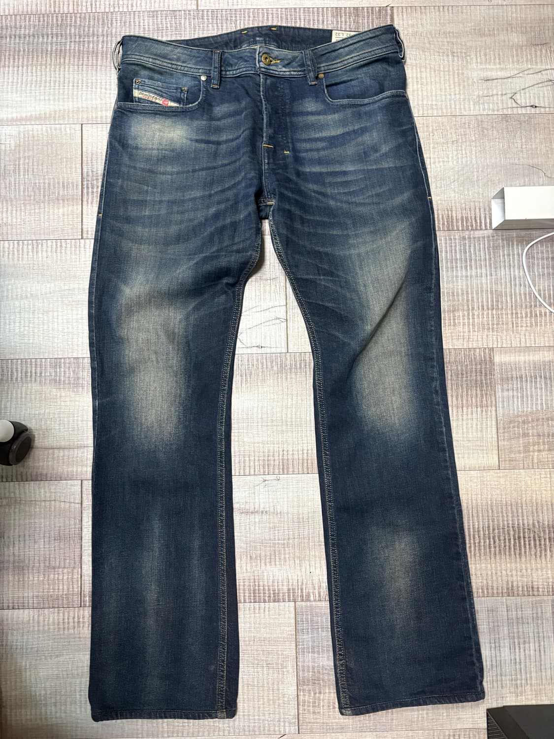 디젤 자타니 데님 팬츠 상품이미지1