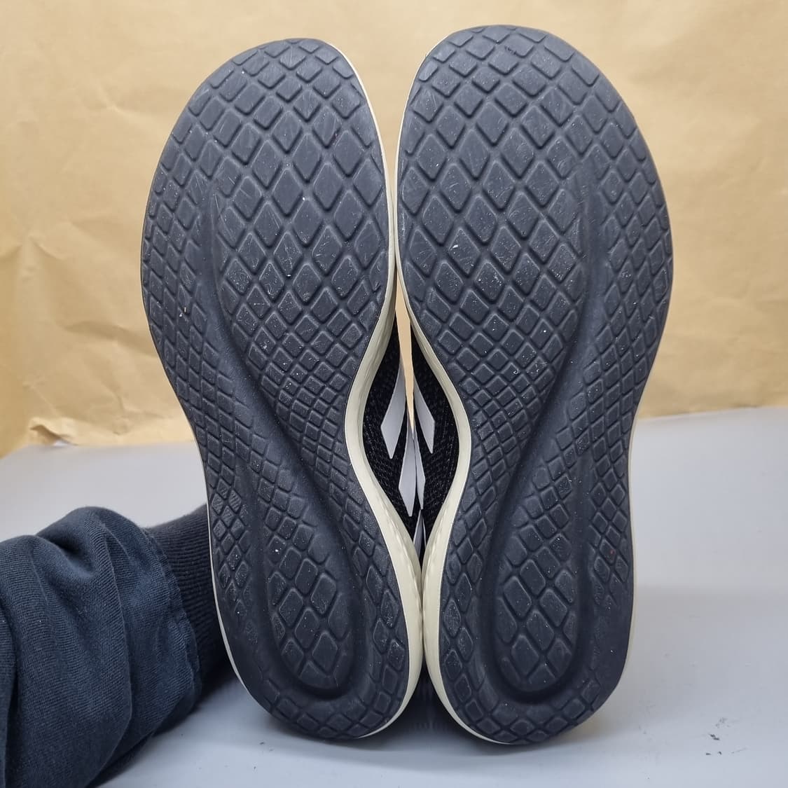 아디다스 플로이드플로우 남성운동화265  상품이미지3