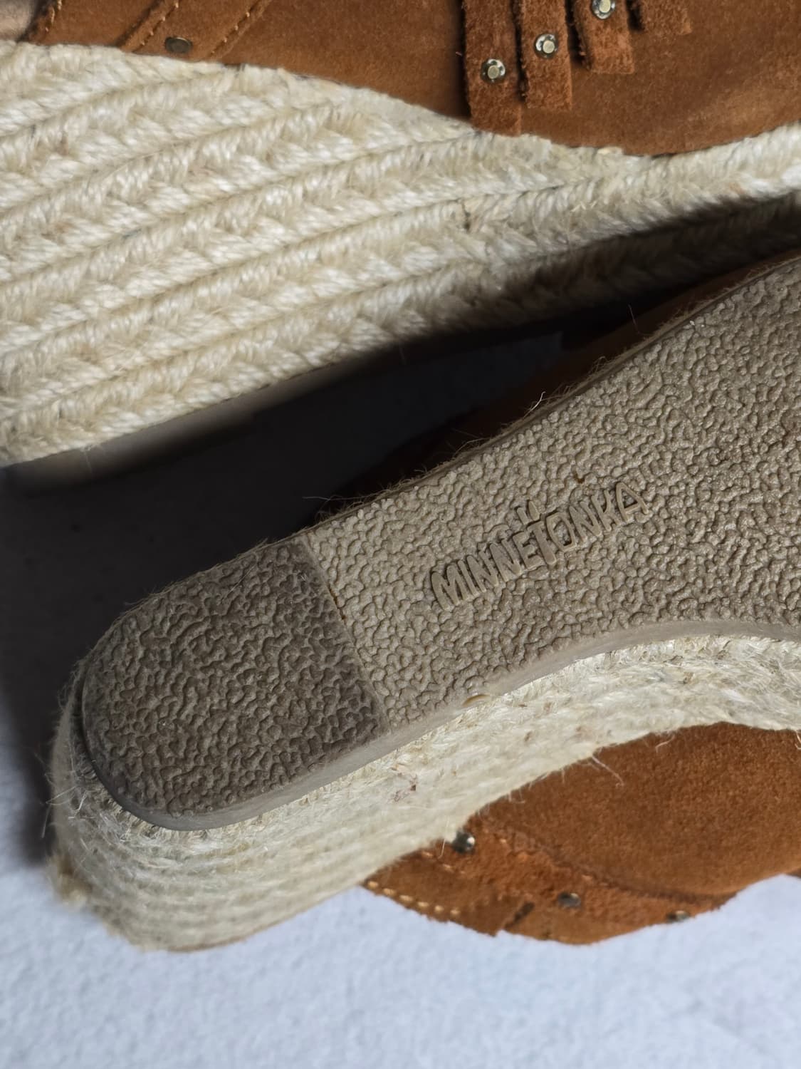 Minnetonka 미네통카 스웨이드 태슬 웨지힐 샌들 상품이미지7