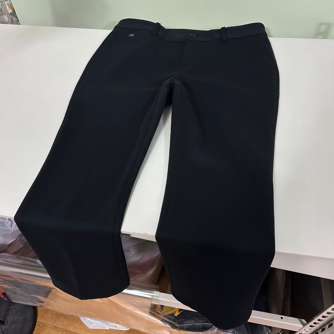 33 라코스테 블랙 일자핏 슬랙스 상품이미지1