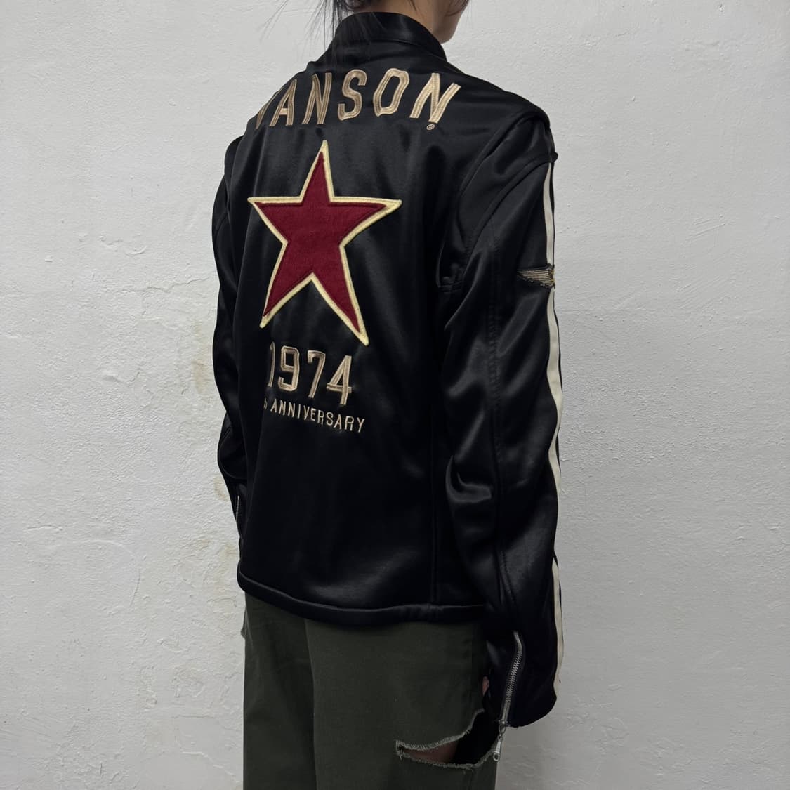 VANSON 블랙컬러 패치로고 트랙라인 폴리 코튼 라이더스 자켓 상품이미지2
