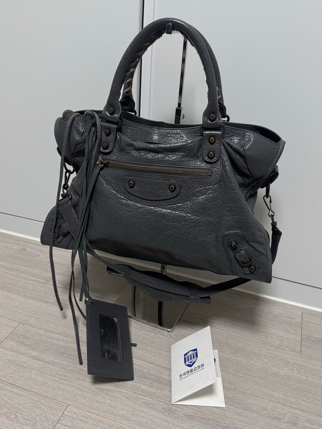 Balenciaga 시티백 모터백 차콜 미디움 상태A 보증서o 상품이미지1