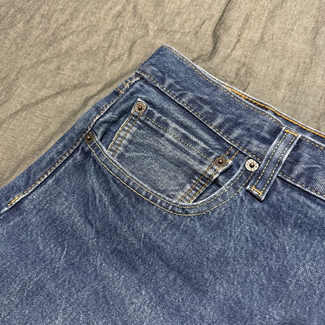 501 Original Fit Straight Leg Denim Jean 상품이미지5