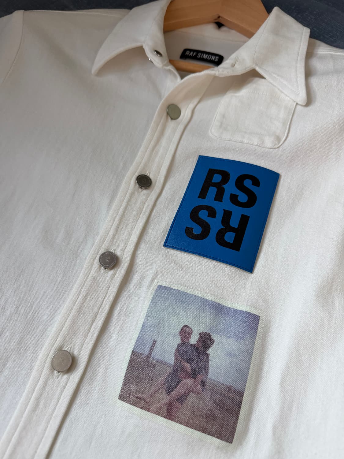 라프시몬스 15ss 로고 레더패치 원포켓 셔츠 상품이미지3