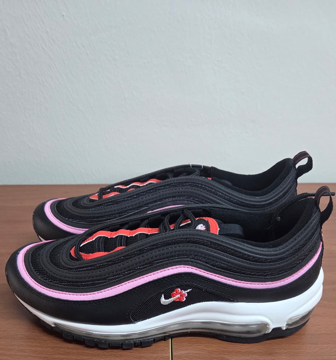 나이키 에어맥스 97 블랙/핑크 245mm | 정품 새상품 풀박스 상품이미지2