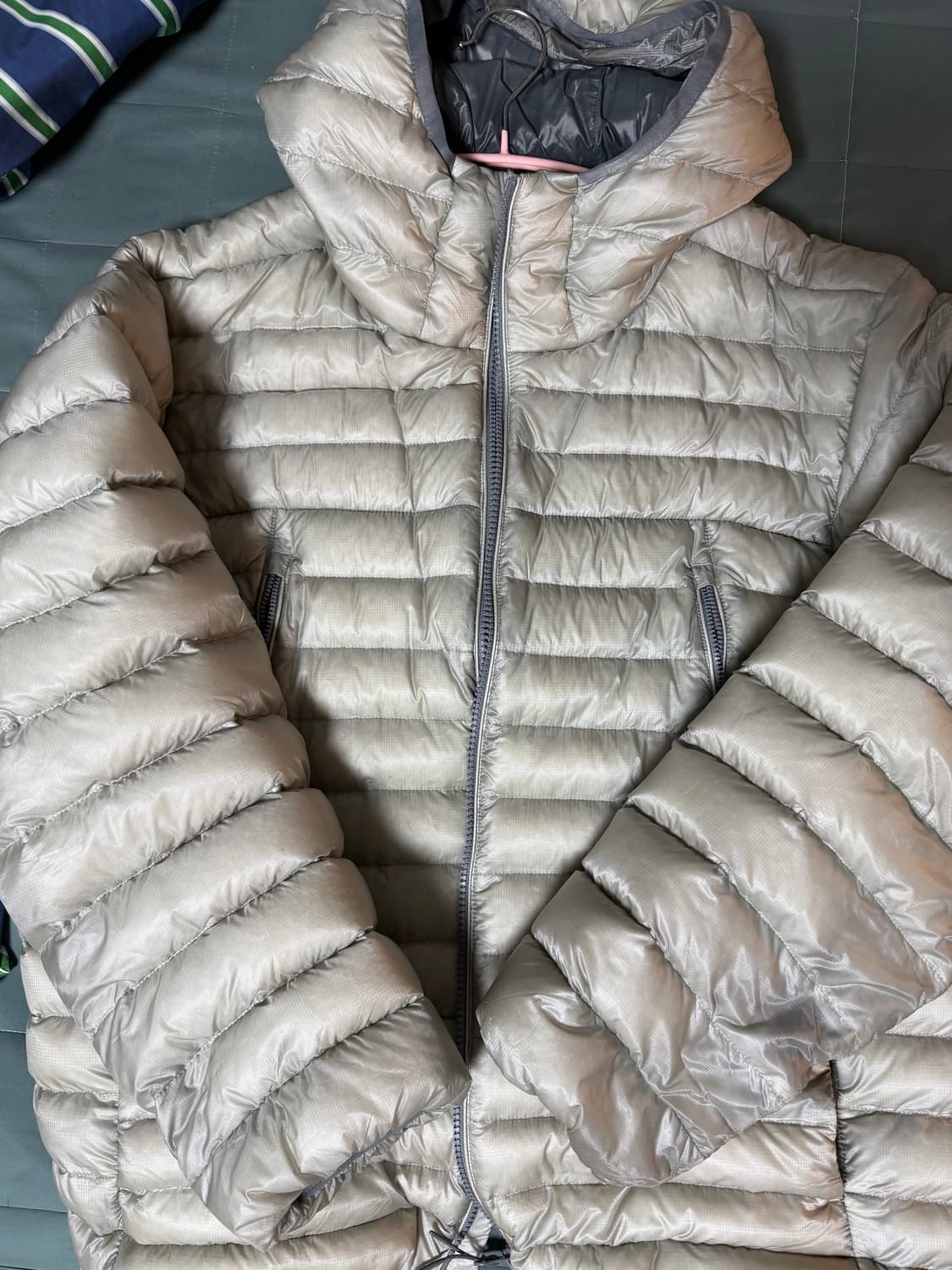 무신사 스탠다드 시티레저 경량패딩 라이트그레이 상품이미지2