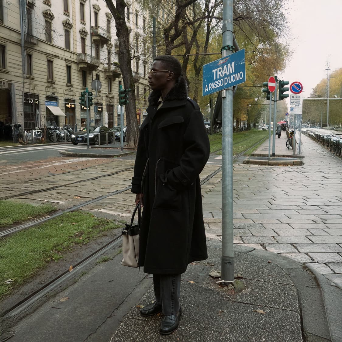 [정품/빈티지] 버버리(Burberry) 자수 로고 캔버스 레더 토트백 상품이미지10