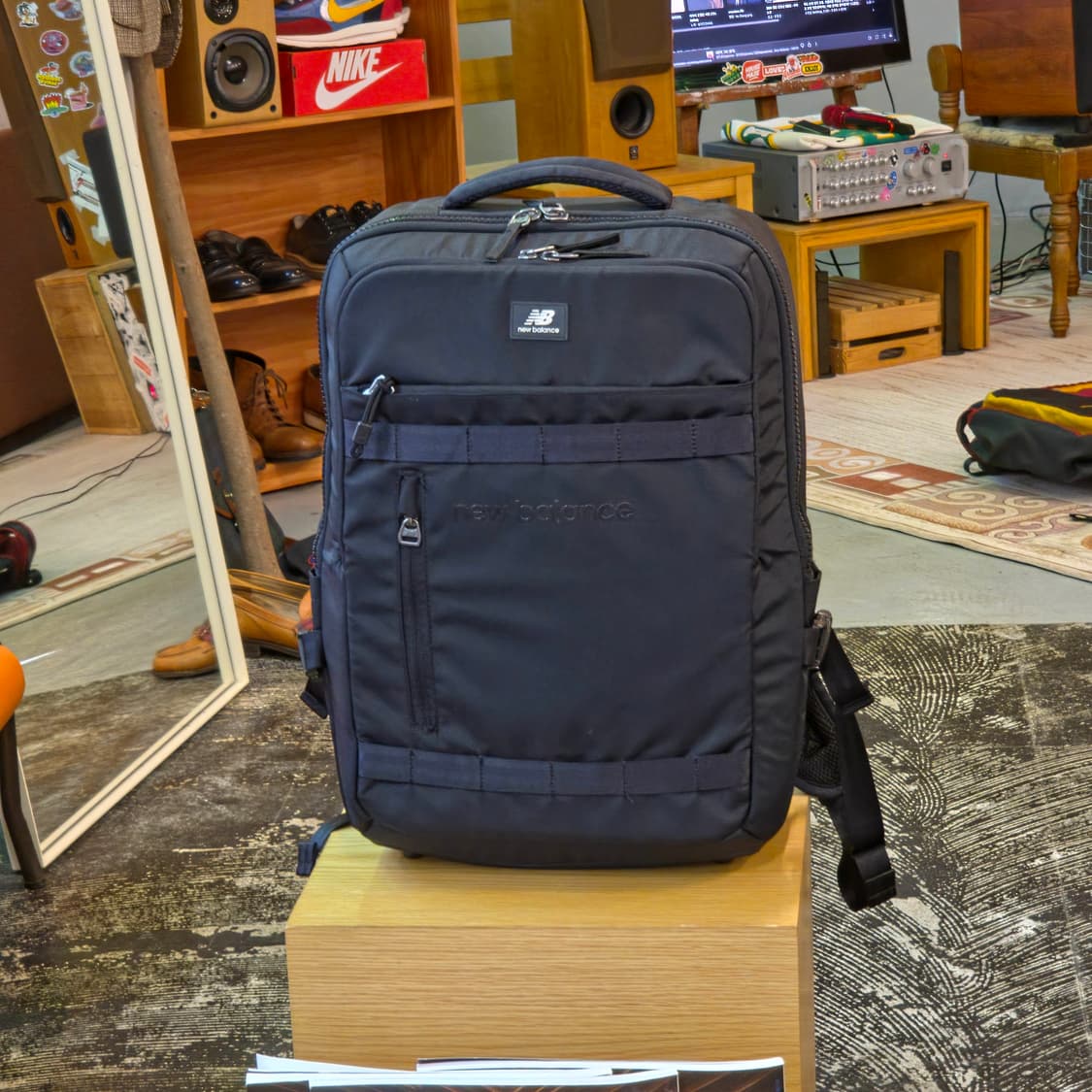 뉴발란스 스퀘어 백팩 상품이미지1