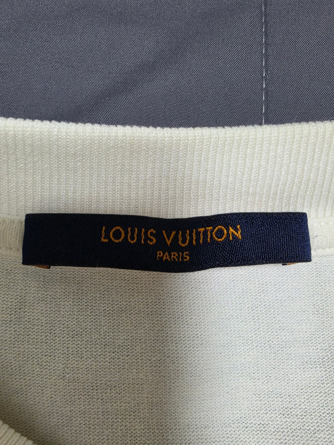 루이비통 화이트 로고 반팔 티셔츠 XL 100-105사이즈 상품이미지3