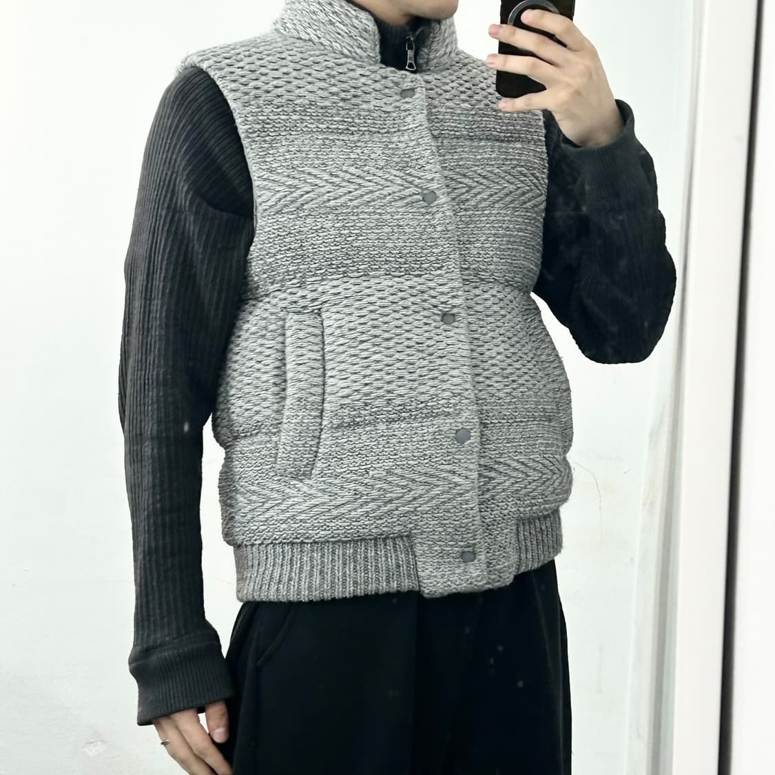 솔리드옴므 헤링본 니트 구스다운 패딩 조끼 상품이미지4