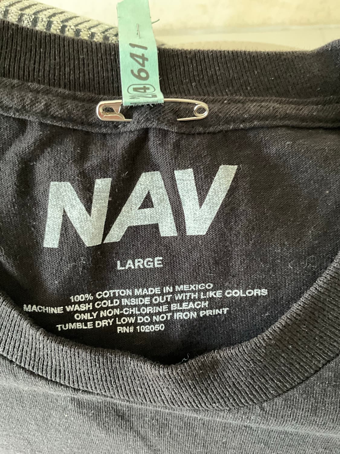 브이론 NAV 협업 반팔 상품이미지3