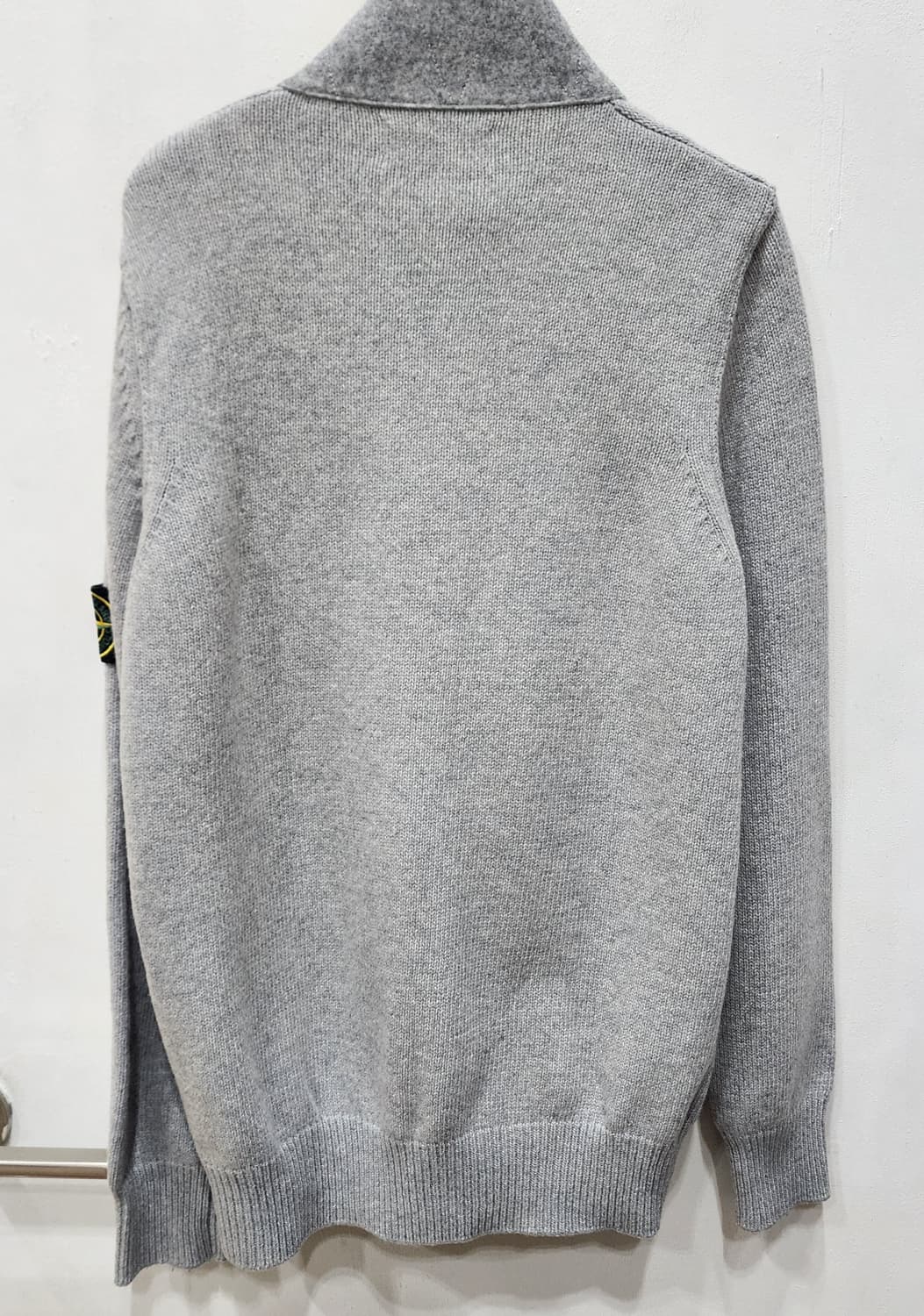 스톤아일랜드 와펜 하이넥 니트 버튼 가디건 M 그레이 상품이미지2