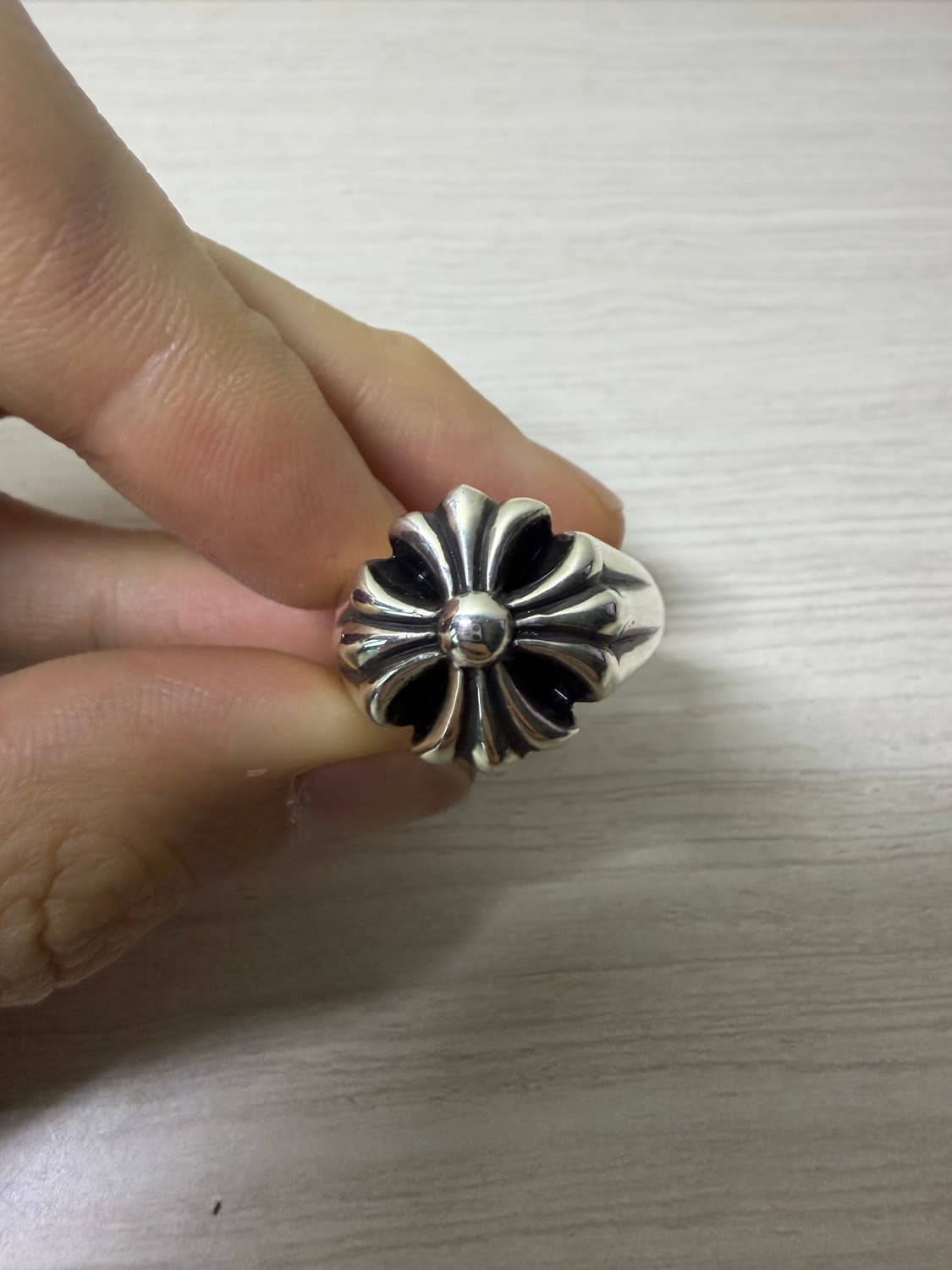 [21호] 크롬하츠 컷아웃링 스몰 상품이미지1