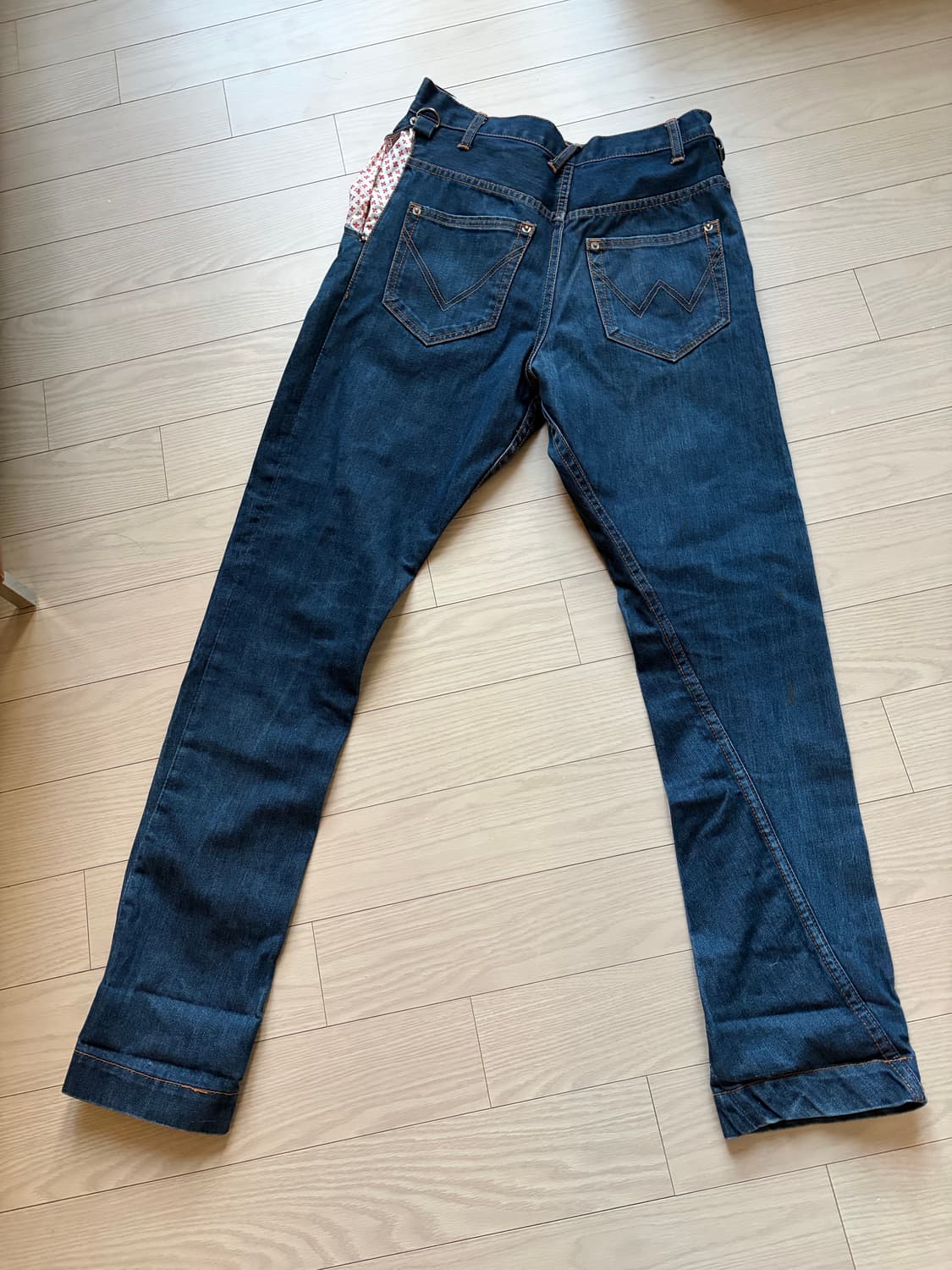 (46)비비안웨스트우드 비대칭 데님 팬츠 상품이미지5