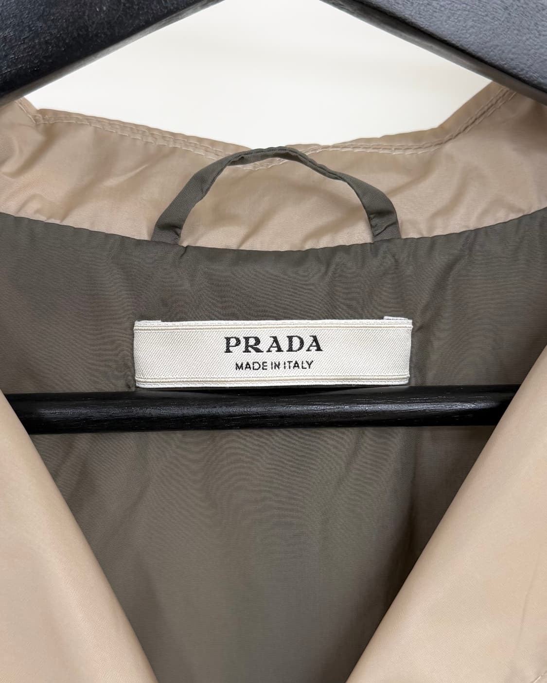 프라다 베이지 테크니컬 자켓 상품이미지7