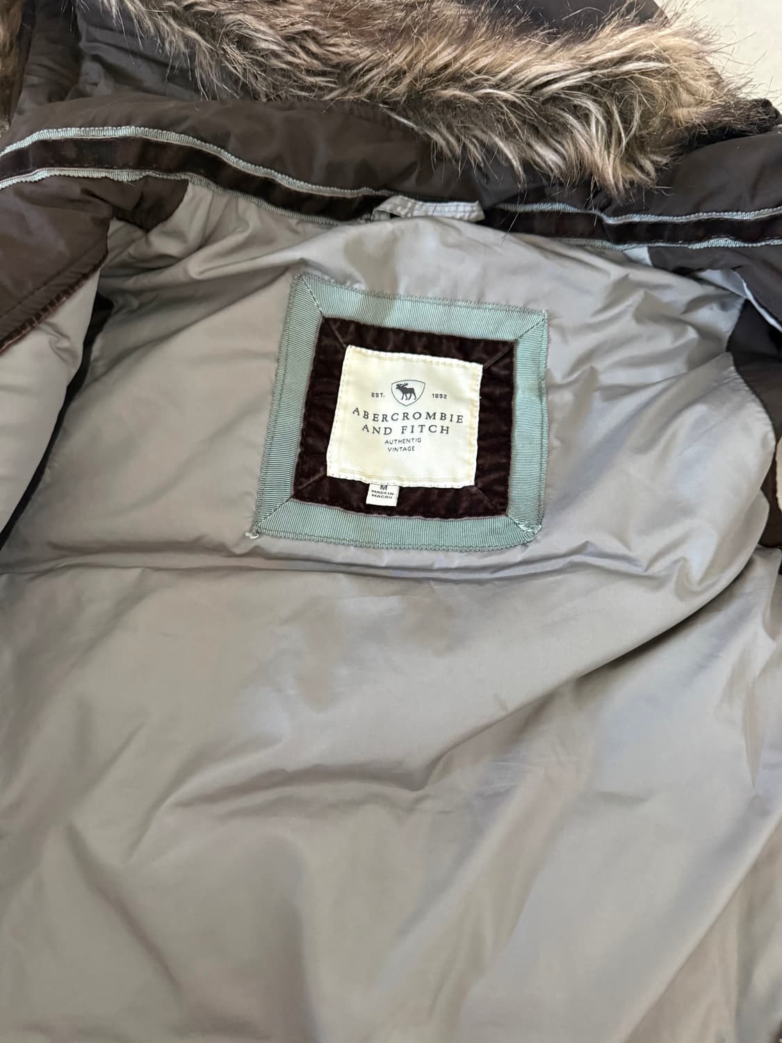 아베크롬비 퍼 패딩 조끼 브라운 모자 퍼 홀리스터 빈티지 브라운 상품이미지2
