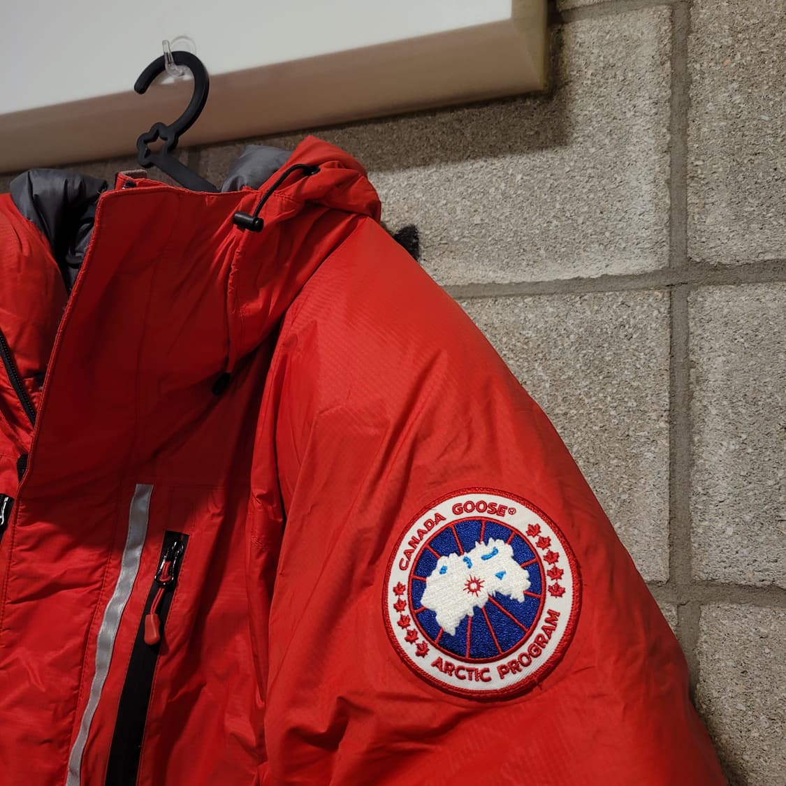 캐나다구스 스크레슬렛 패딩 S 상품이미지3