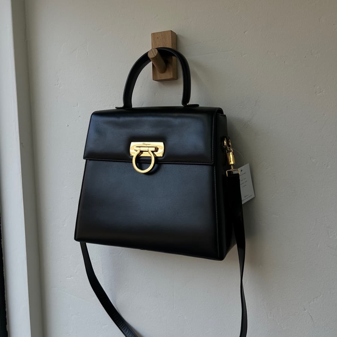 16557 - 페레가모 간치니 켈리 탑 핸들백 상품이미지1