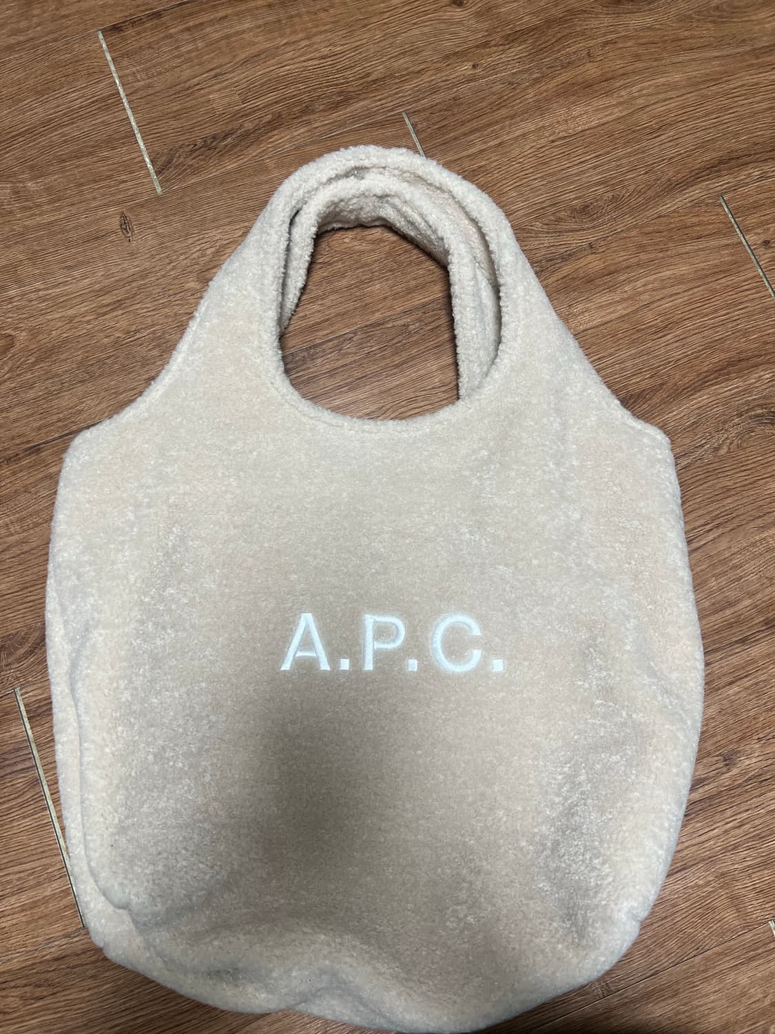 아페쎄 니논 토트백 구매후 1회실착 상품이미지1