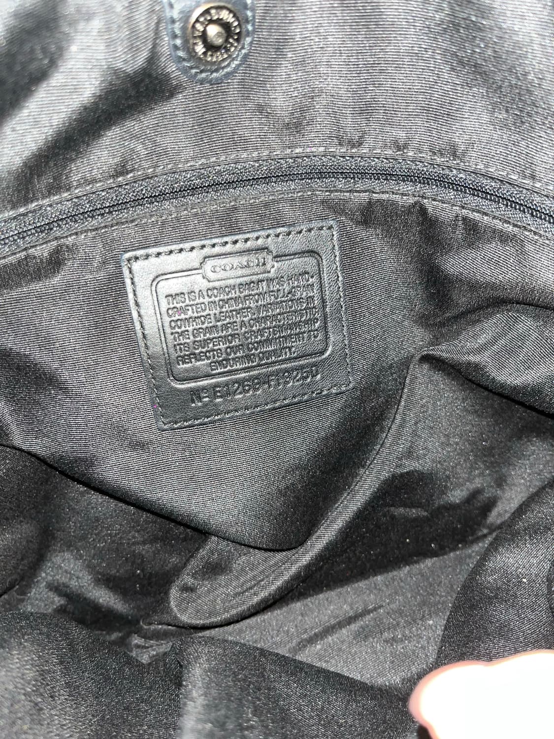 Coach All Black Shoulder bag 상품이미지7
