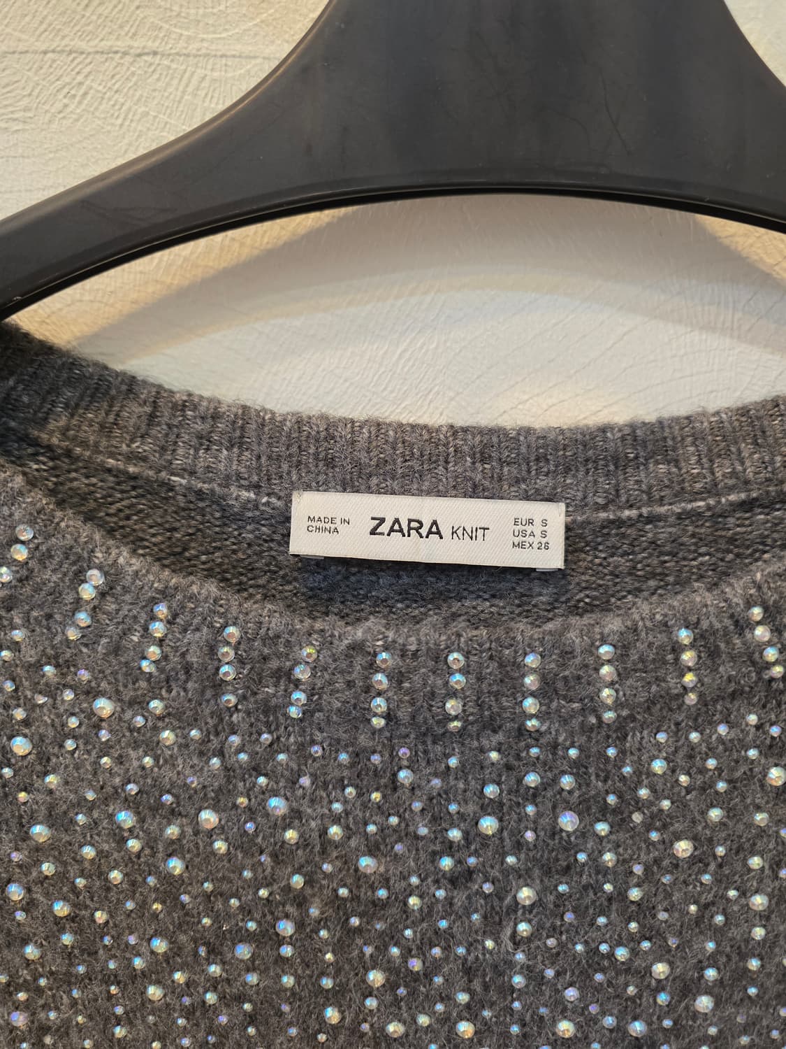 자라 그레이니트 스웨터 큐빅 장식 S사이즈 상품이미지1