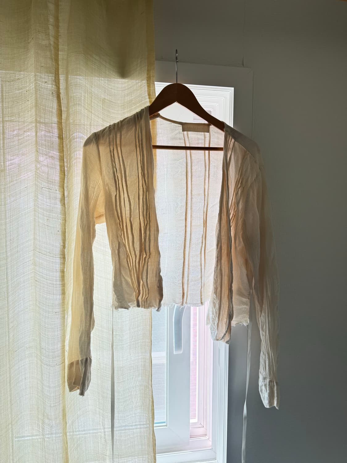 Pleated Blouse 상품이미지1