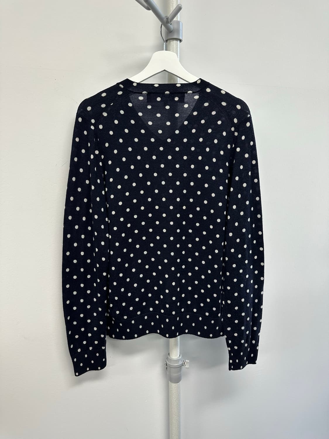 꼼데가르송 도트 브이넥 니트 상품이미지6