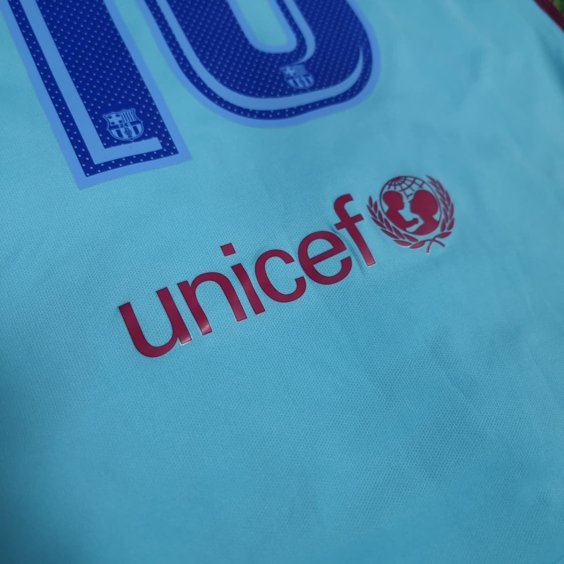 17-18시즌 바르셀로나 어웨이 유니폼 #10 메시 상품이미지5