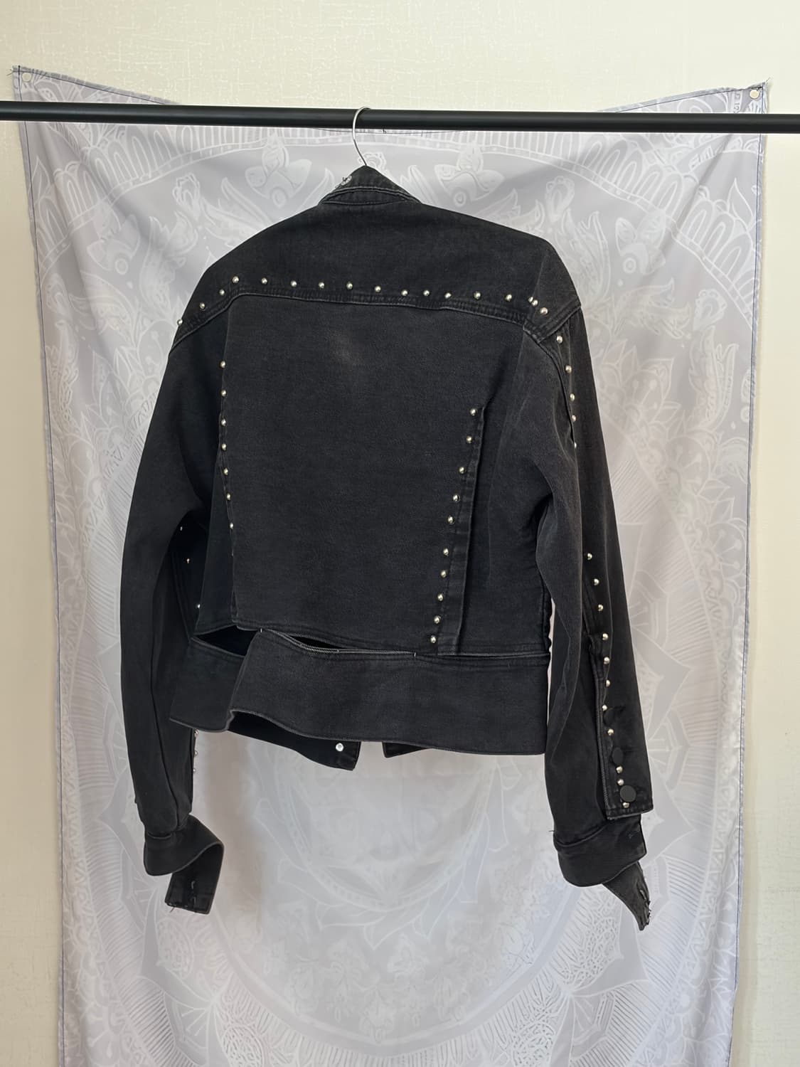 Studded Black Denim Cropped Jacket 상품이미지2