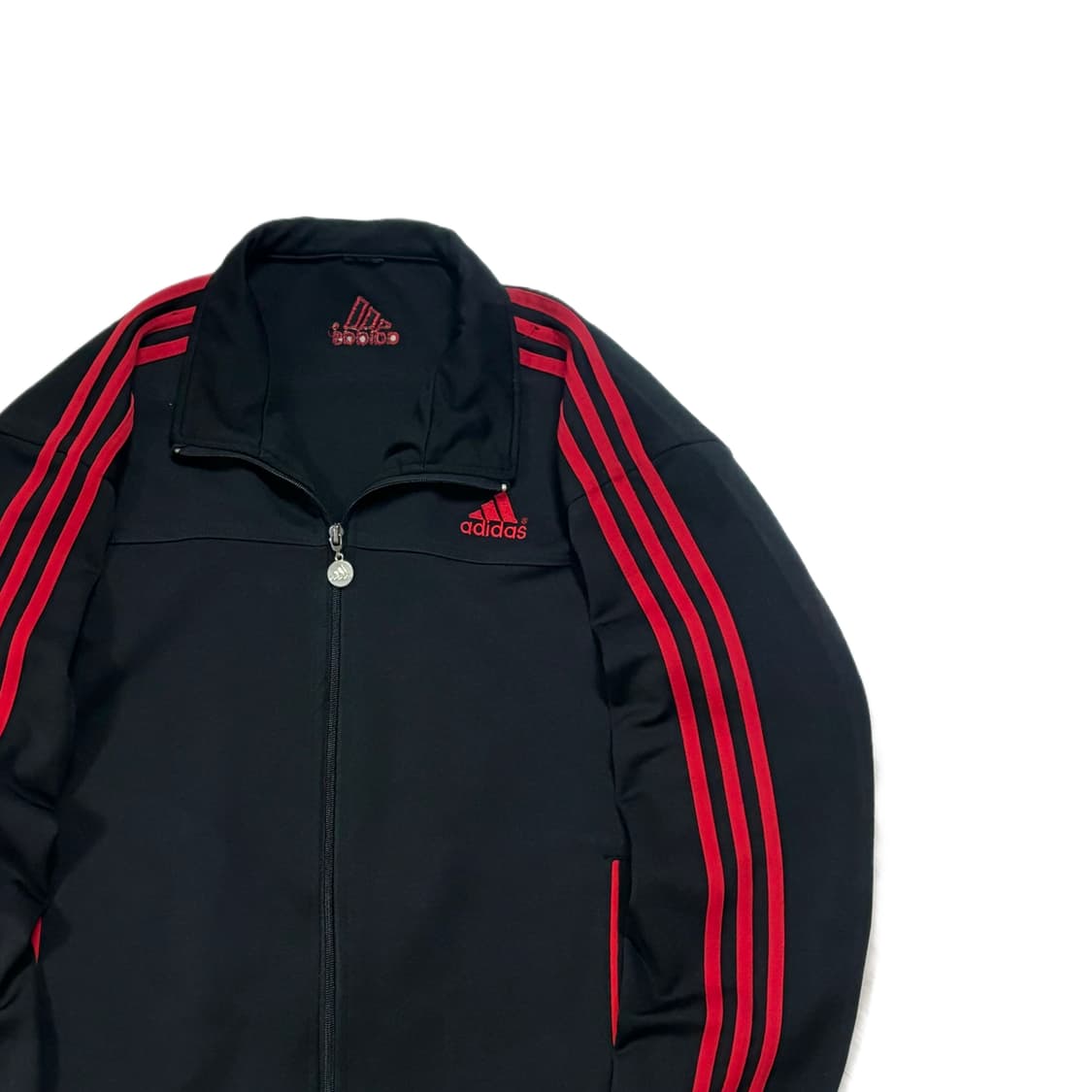 아디다스 오버핏 검빨 져지 블랙 레드 트랙탑 상품이미지2