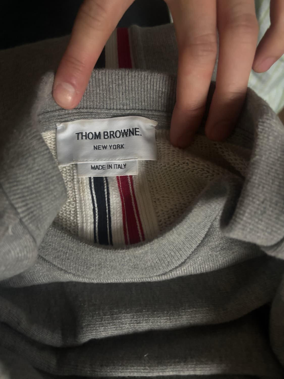 톰브라운 백 삼선 맨투맨 상품이미지2