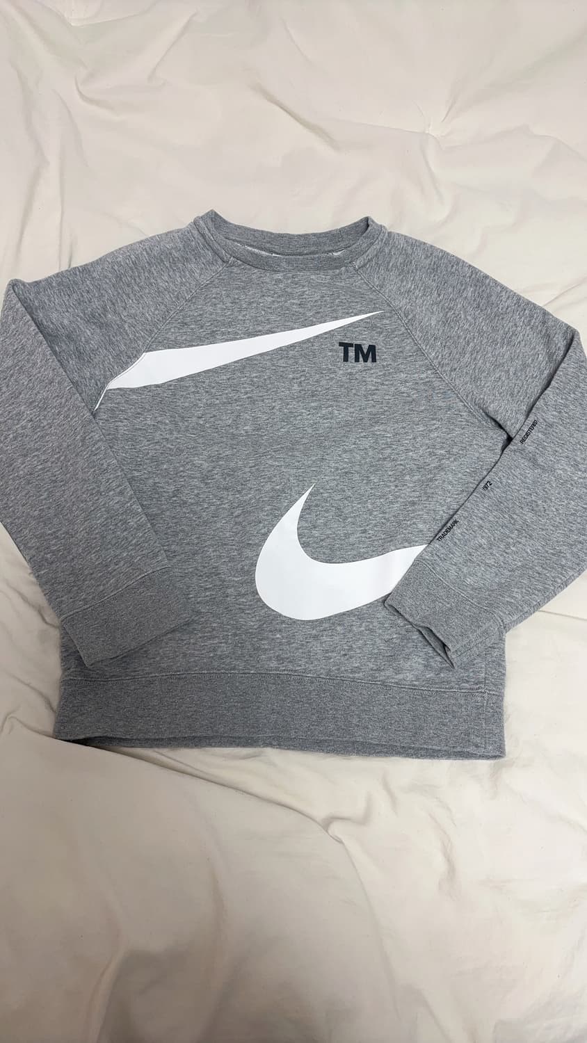 나이키맨투맨 상품이미지1