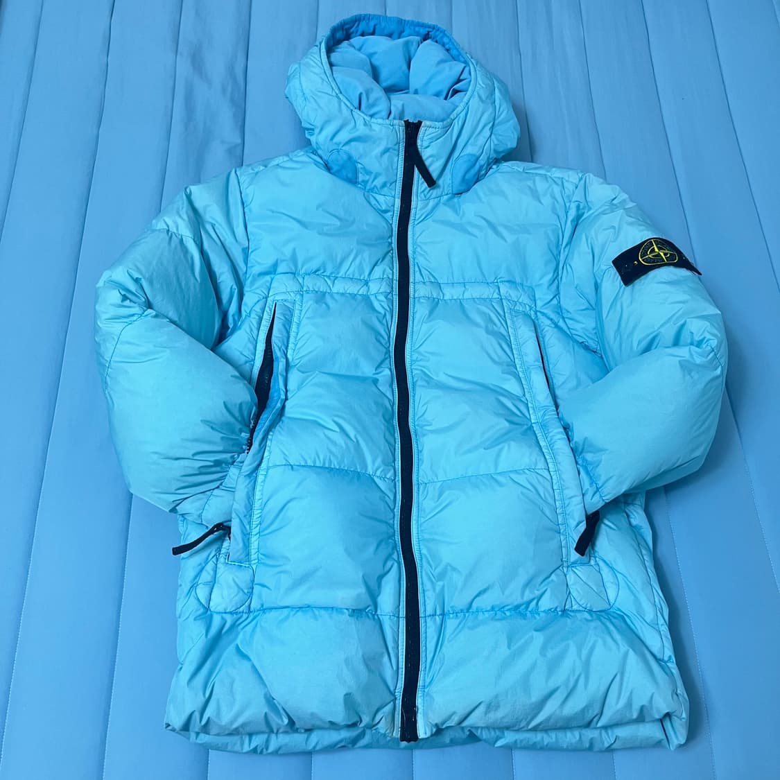 스톤아일랜드 크링클렙스 후드 퍄딩 상품이미지1