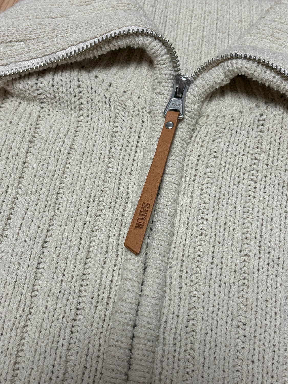 세터 파로 부클 니트 집업 가디건 - 크림 아이보리 상품이미지4