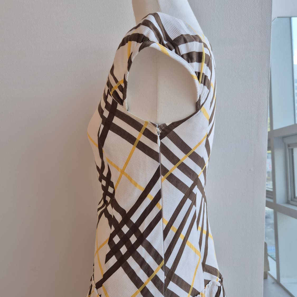 버버리 런던 블루라벨 원피스 상품이미지3