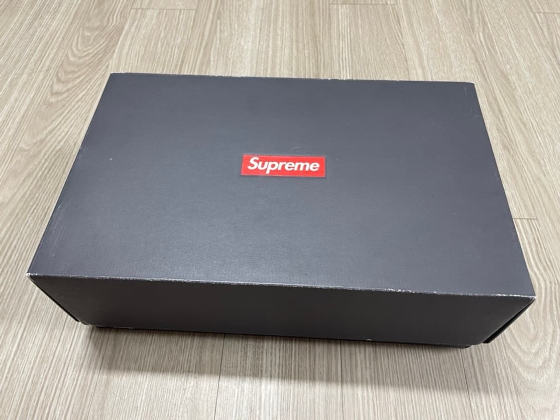 [eu42] [265-270]슈프림 x 클락스 왈라비 상품이미지5