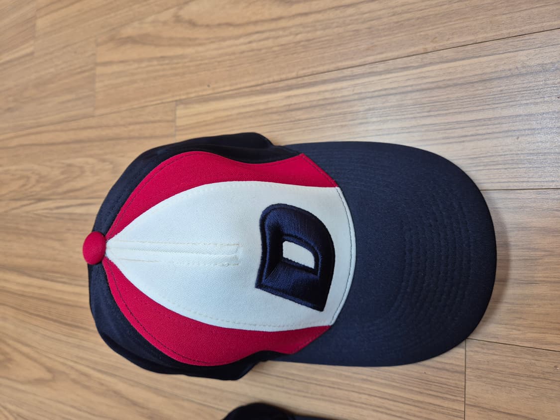 두산베어스 야구 모자입니다
사이즈는 L (58cm)이고, 폴리에스테르 1 상품이미지2