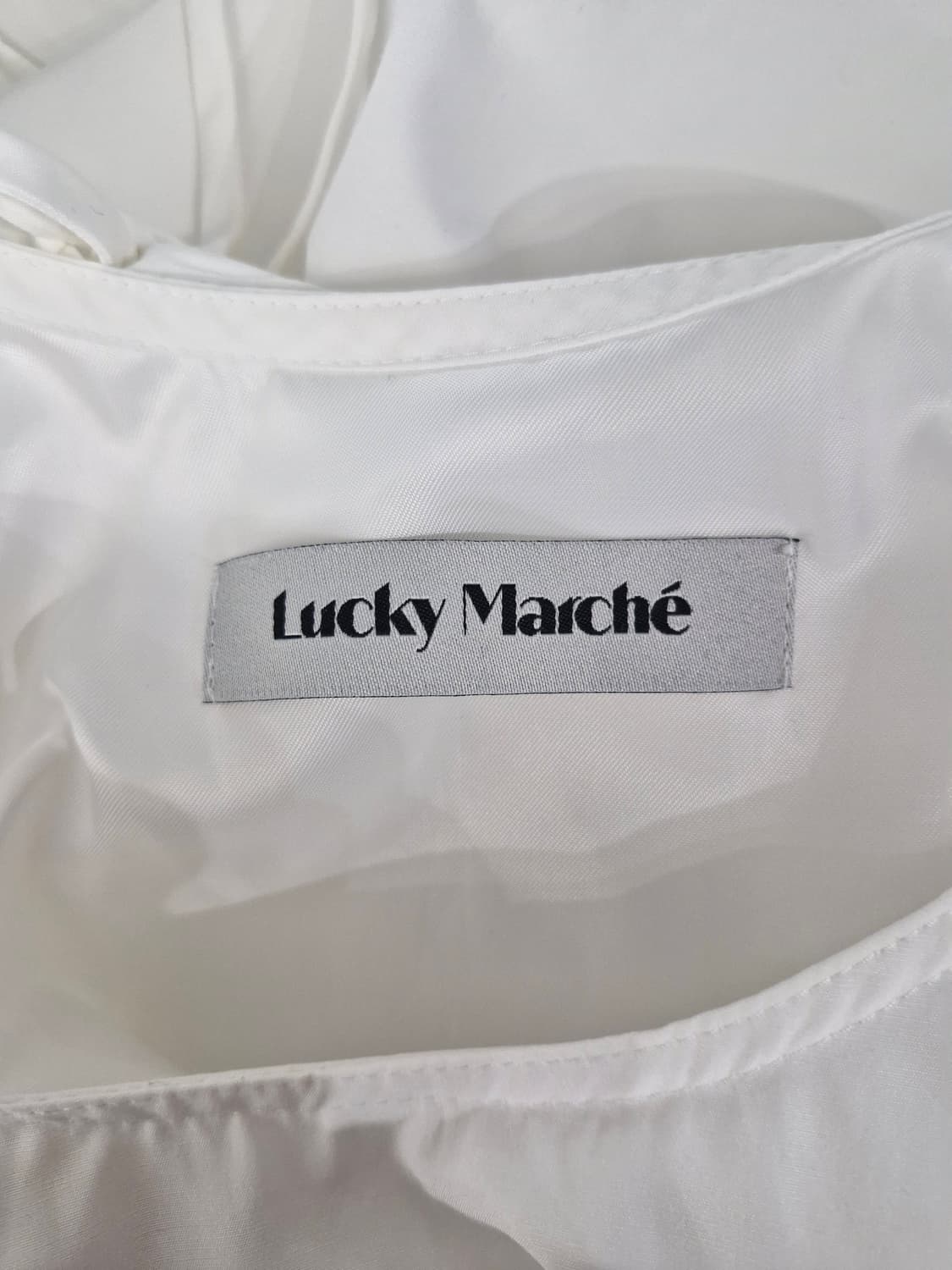 Lucky Marche 럭키마르쉐 23년 슬리브리스 원피스 상품이미지6