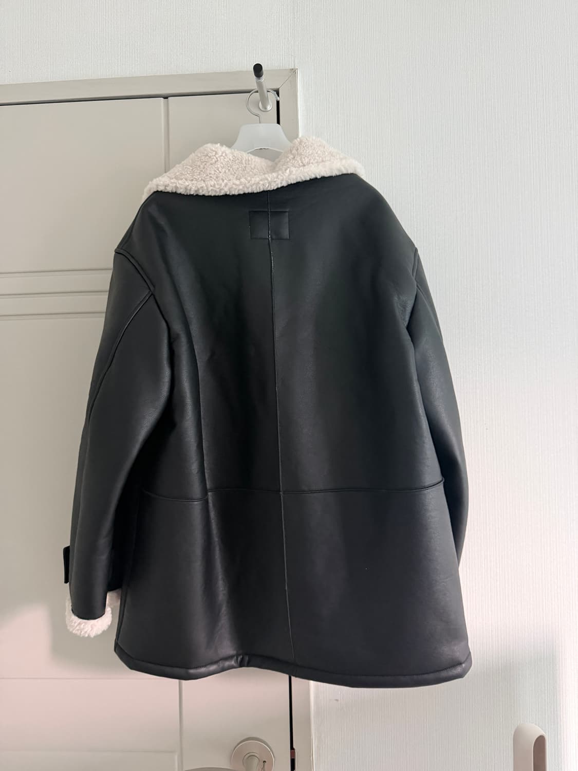 오아이오아이 무스탕 새상품 상품이미지2