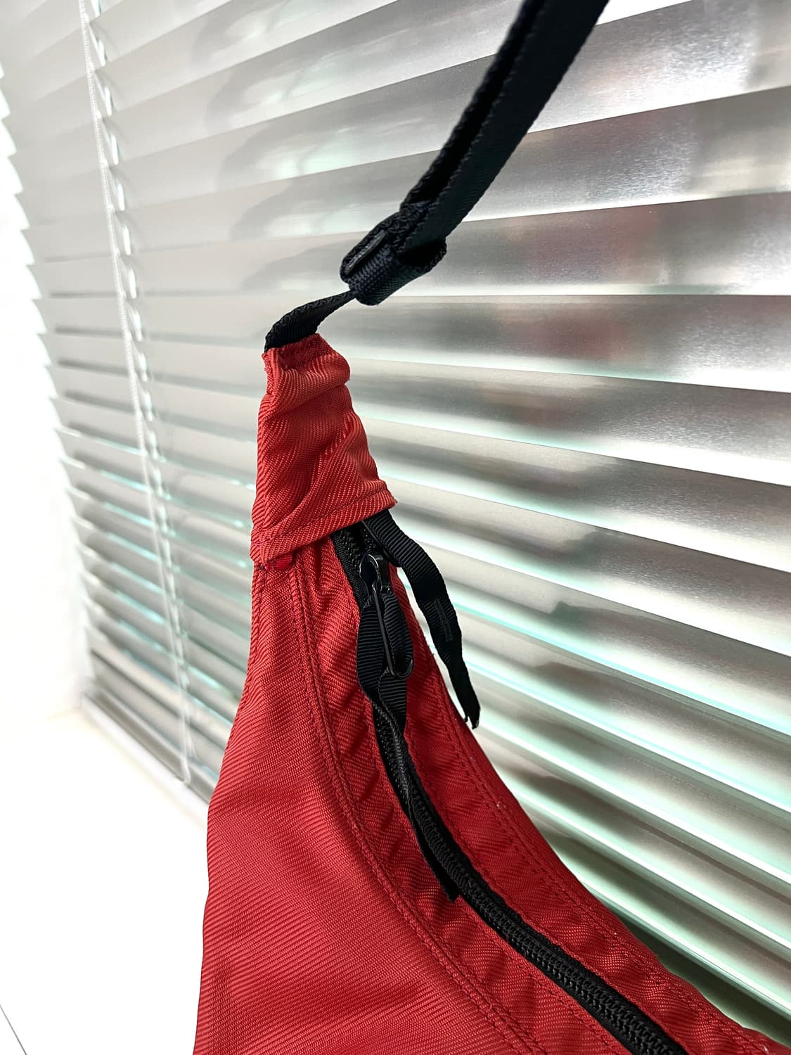 PORTER ROUND-SHOULDER BAG (Red)  상품이미지5
