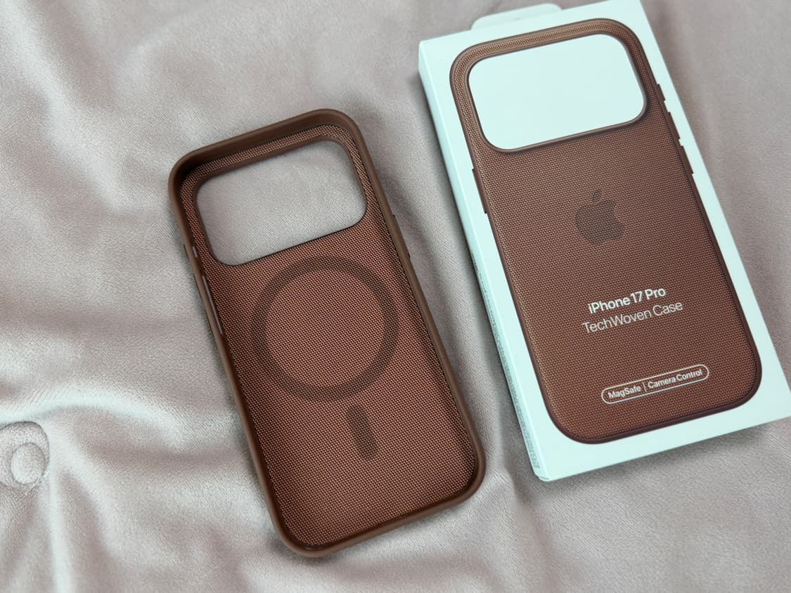 아이폰17프로 테크우븐 정품케이스 시에나 새상품 상태 상품이미지2