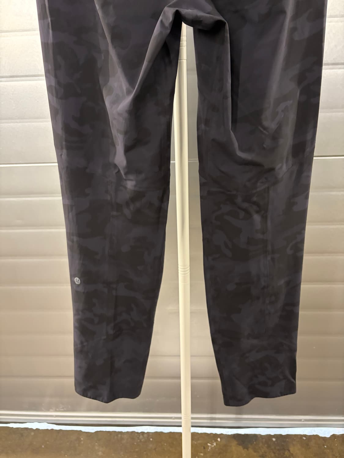 Lululemon Women's Camo stretch pants 2 상품이미지7